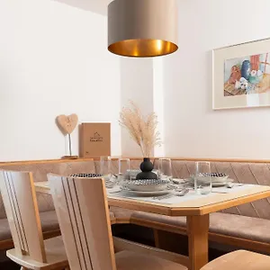 https://apart-pension-kendler.saalbachhinterglemmhotels.com